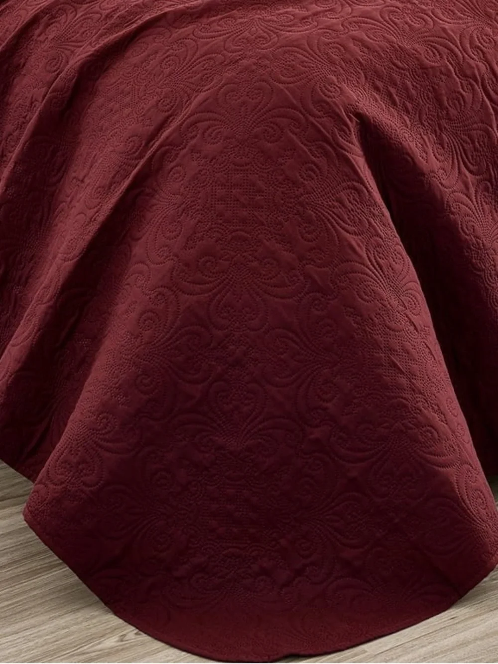 Queen 3 piece Quilted Bedspread Set in Deep Burgundy